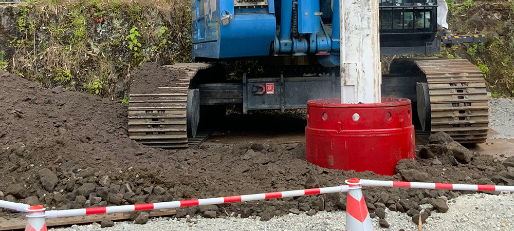 大口径岩盤削孔工事